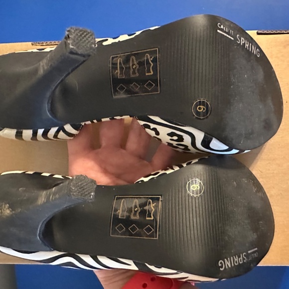 Call it Spring, zebra pattern pumps, Size 6 - Picture 4 of 4